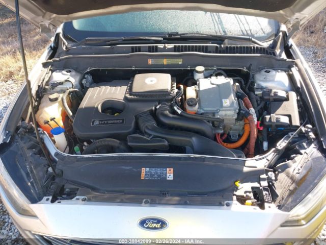 Photo 9 VIN: 3FA6P0LU8JR169114 - FORD FUSION HYBRID 