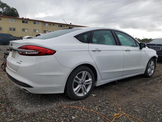 Photo 2 VIN: 3FA6P0LU8JR169257 - FORD FUSION 