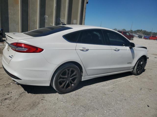 Photo 2 VIN: 3FA6P0LU8JR274235 - FORD FUSION 