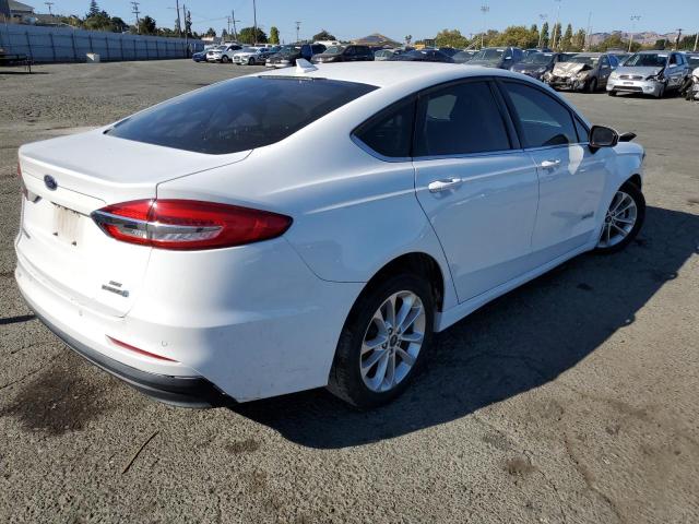 Photo 2 VIN: 3FA6P0LU8KR115622 - FORD FUSION SE 