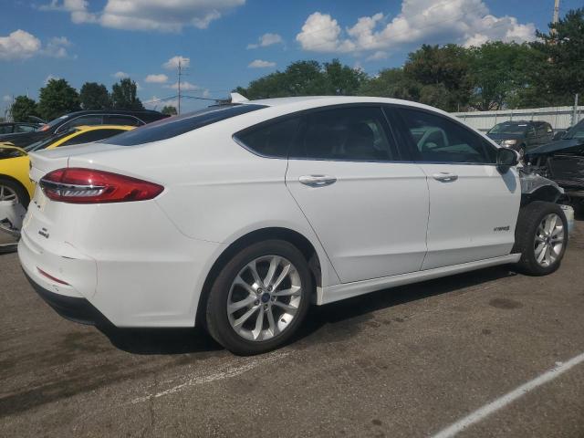 Photo 2 VIN: 3FA6P0LU8KR142965 - FORD FUSION SE 