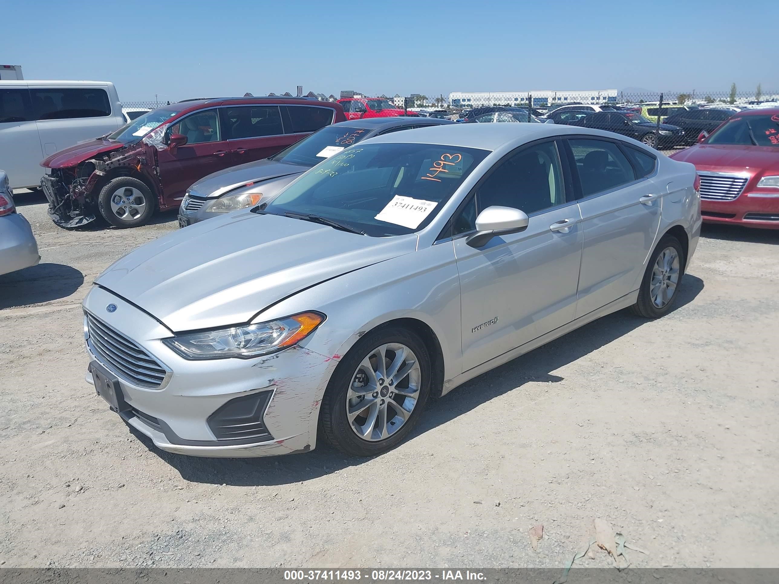 Photo 1 VIN: 3FA6P0LU8KR200718 - FORD FUSION 