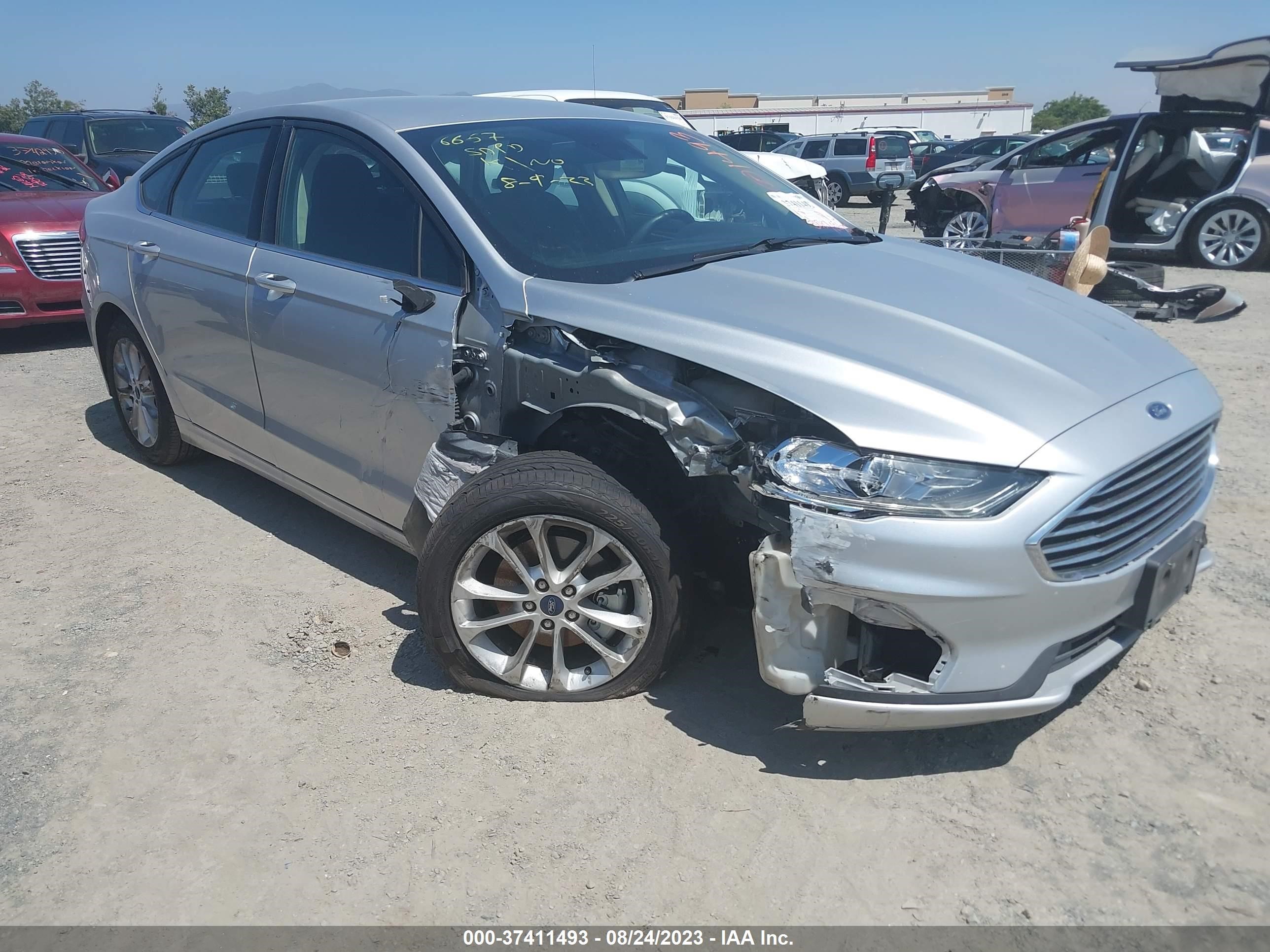 Photo 5 VIN: 3FA6P0LU8KR200718 - FORD FUSION 