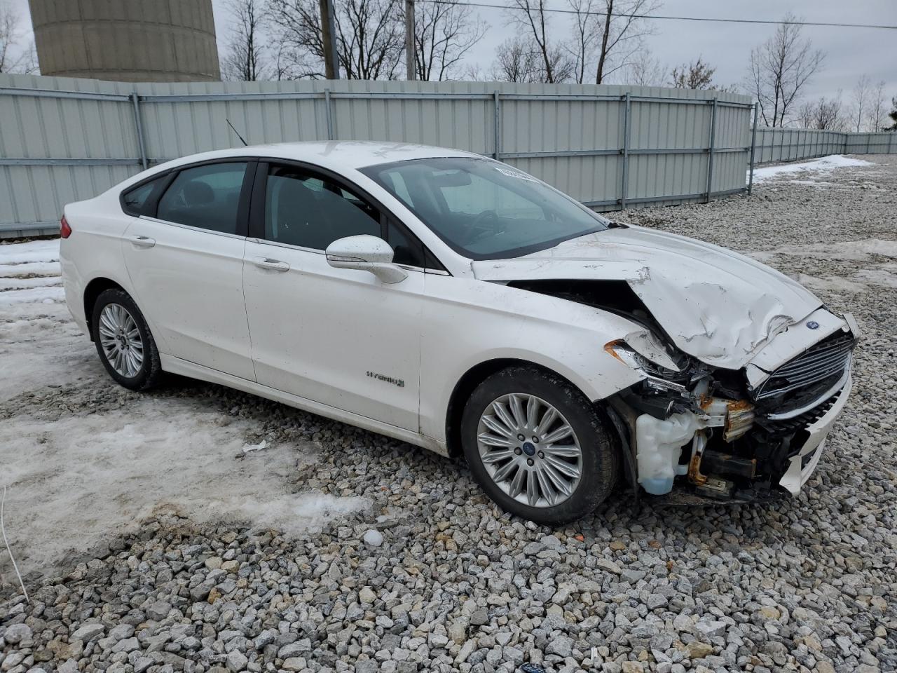 Photo 3 VIN: 3FA6P0LU9DR109203 - FORD FUSION 