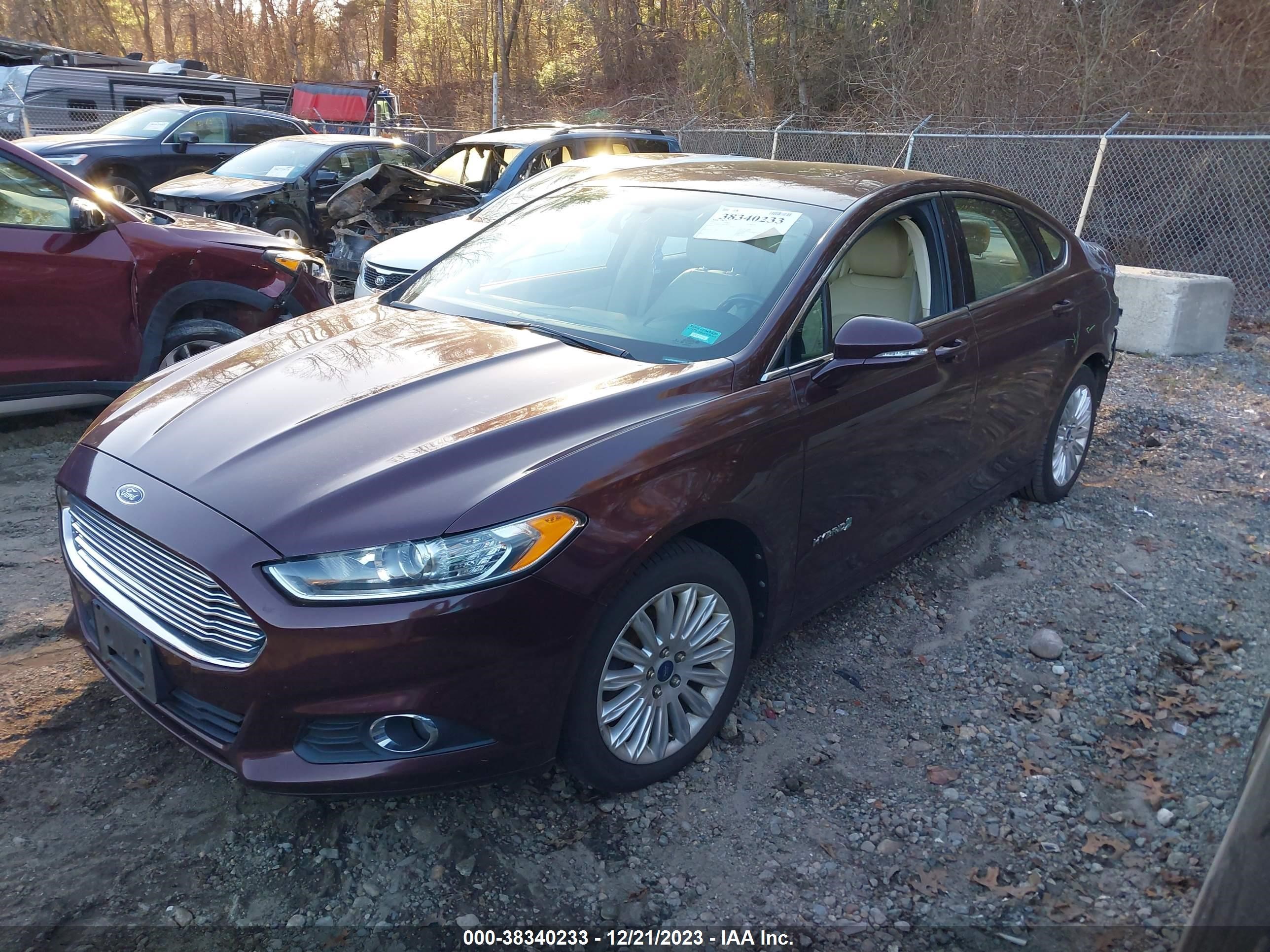 Photo 1 VIN: 3FA6P0LU9DR224173 - FORD FUSION 