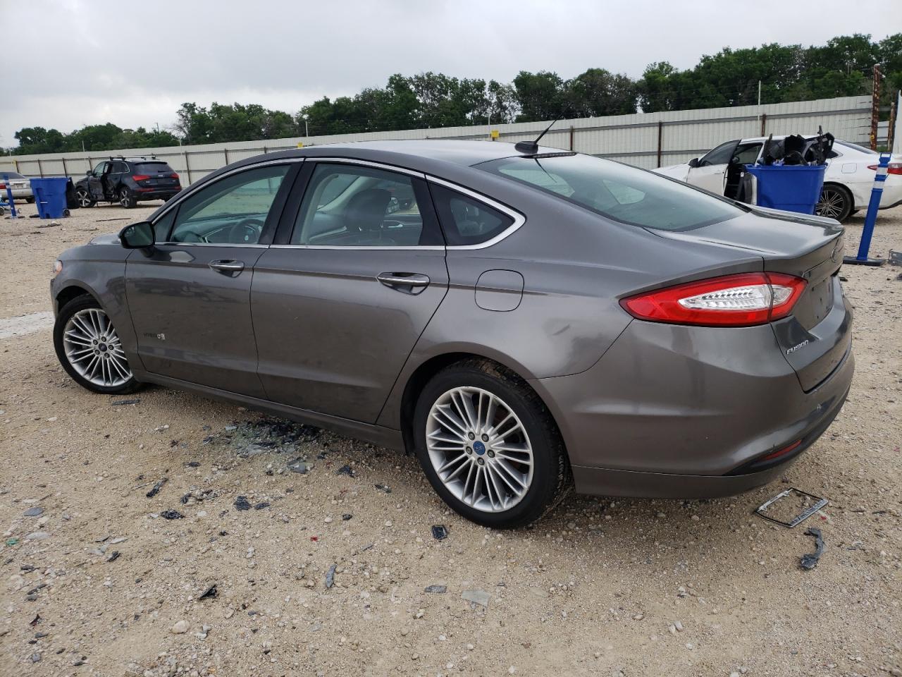 Photo 1 VIN: 3FA6P0LU9ER128531 - FORD FUSION 