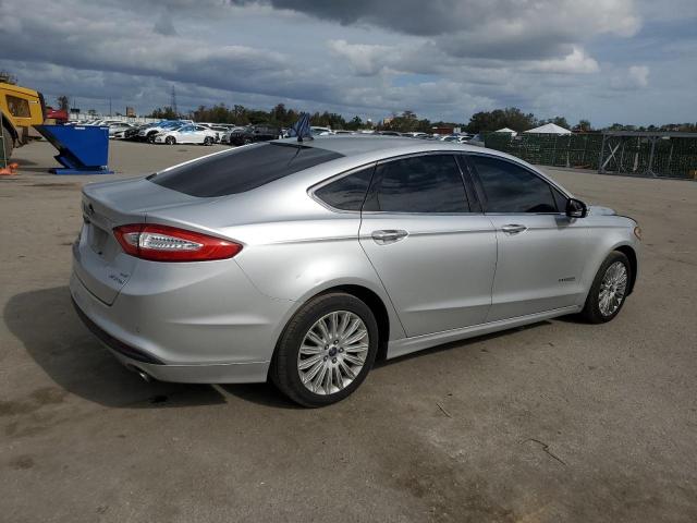 Photo 2 VIN: 3FA6P0LU9ER224482 - FORD FUSION 