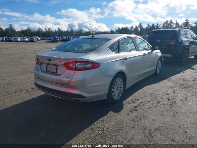 Photo 3 VIN: 3FA6P0LU9FR140714 - FORD FUSION 