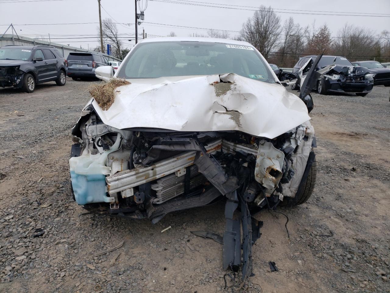 Photo 4 VIN: 3FA6P0LU9FR156752 - FORD FUSION 