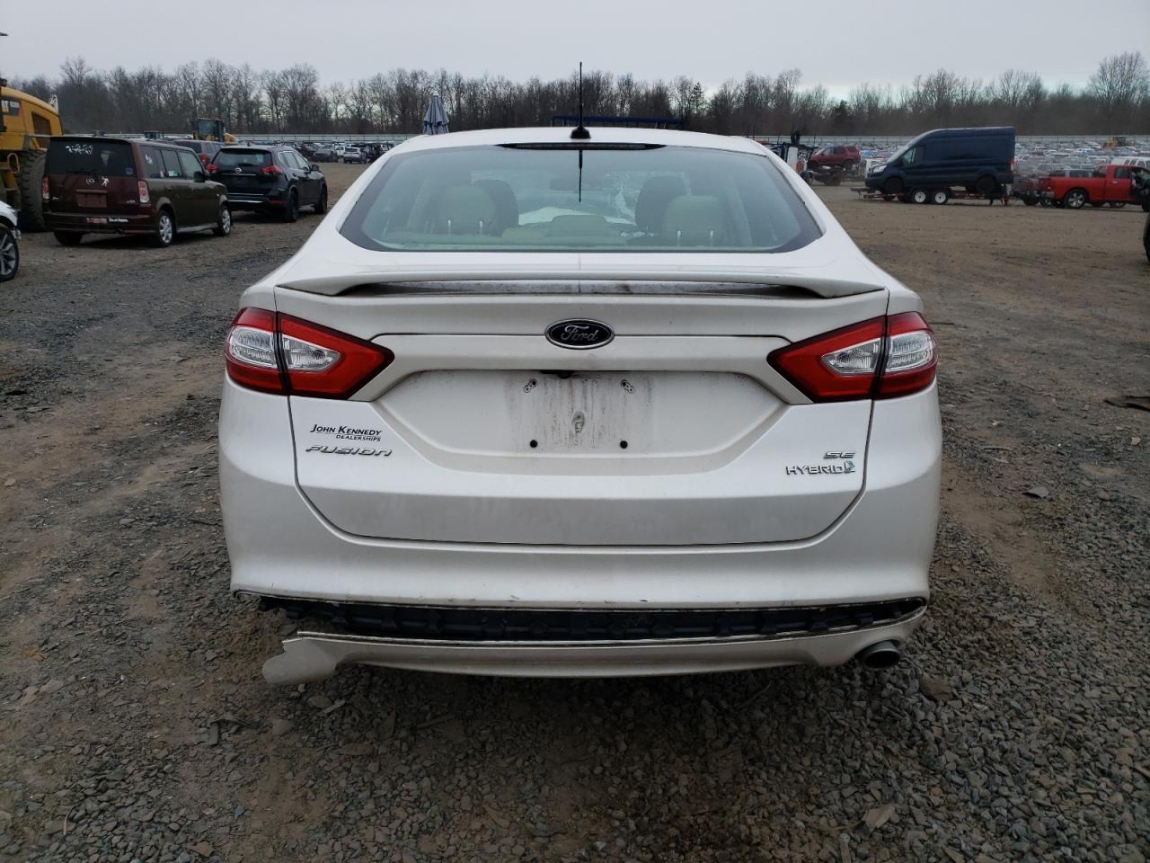 Photo 5 VIN: 3FA6P0LU9FR156752 - FORD FUSION 