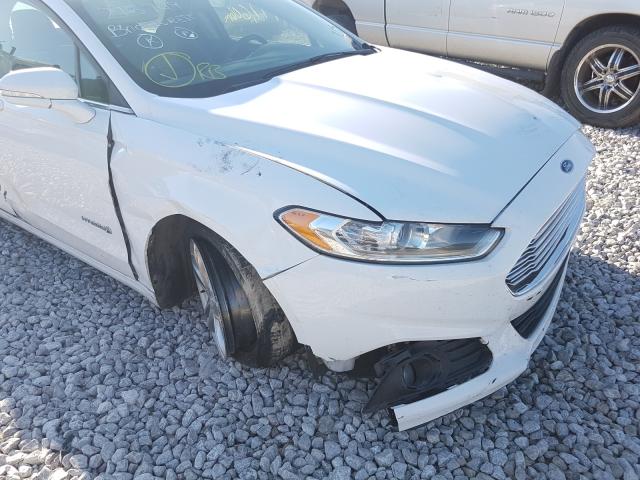 Photo 8 VIN: 3FA6P0LU9FR215749 - FORD FUSION SE 