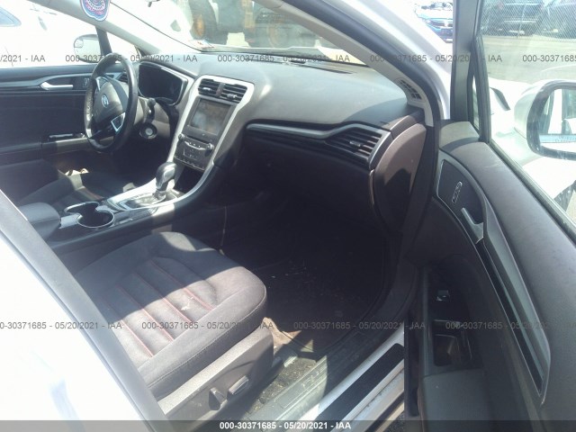 Photo 4 VIN: 3FA6P0LU9FR289611 - FORD FUSION 