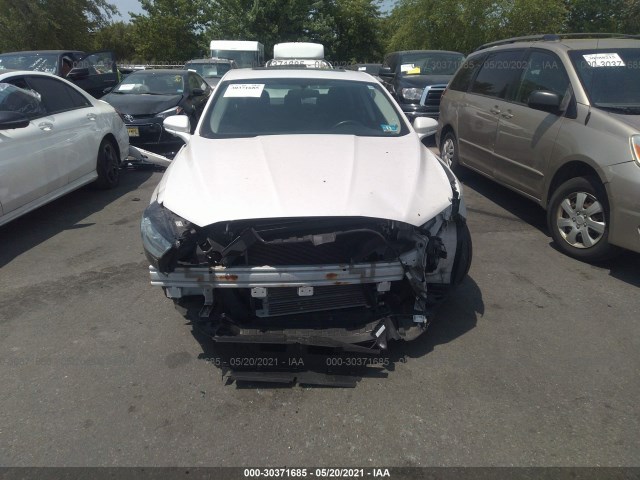 Photo 5 VIN: 3FA6P0LU9FR289611 - FORD FUSION 