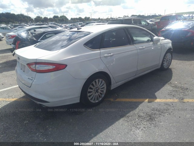 Photo 3 VIN: 3FA6P0LU9GR140410 - FORD FUSION 