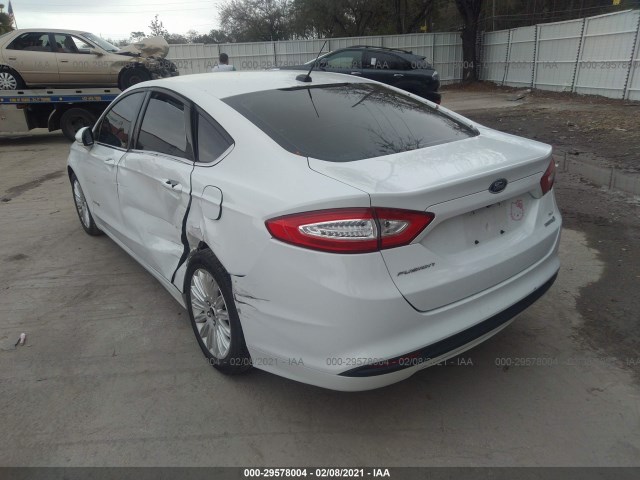 Photo 2 VIN: 3FA6P0LU9GR235159 - FORD FUSION 