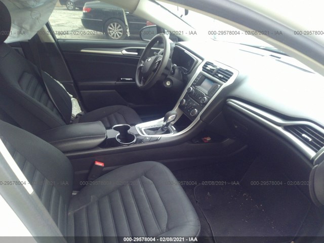 Photo 4 VIN: 3FA6P0LU9GR235159 - FORD FUSION 