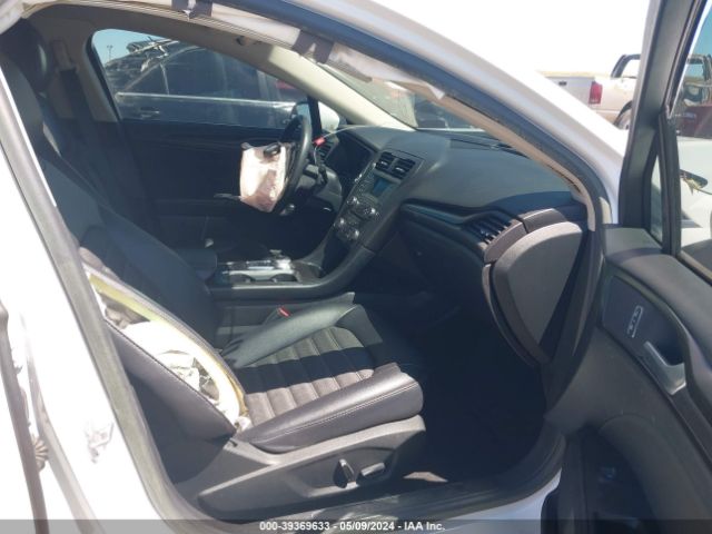 Photo 4 VIN: 3FA6P0LU9JR137384 - FORD FUSION HYBRID 