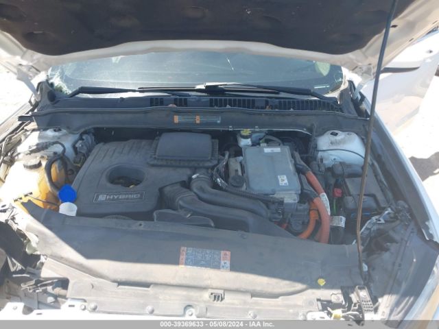 Photo 9 VIN: 3FA6P0LU9JR137384 - FORD FUSION HYBRID 