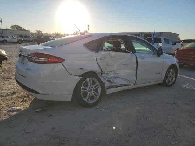 Photo 2 VIN: 3FA6P0LU9JR209409 - FORD FUSION SE 