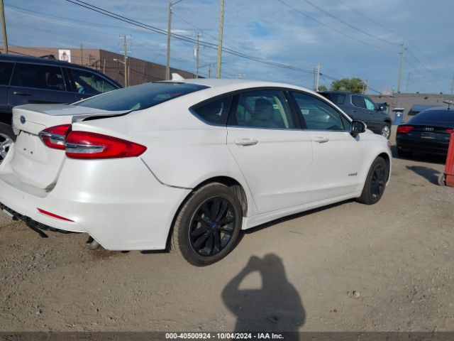 Photo 3 VIN: 3FA6P0LU9KR113054 - FORD FUSION 