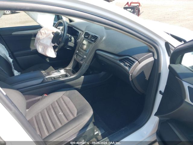 Photo 4 VIN: 3FA6P0LU9KR130775 - FORD FUSION 