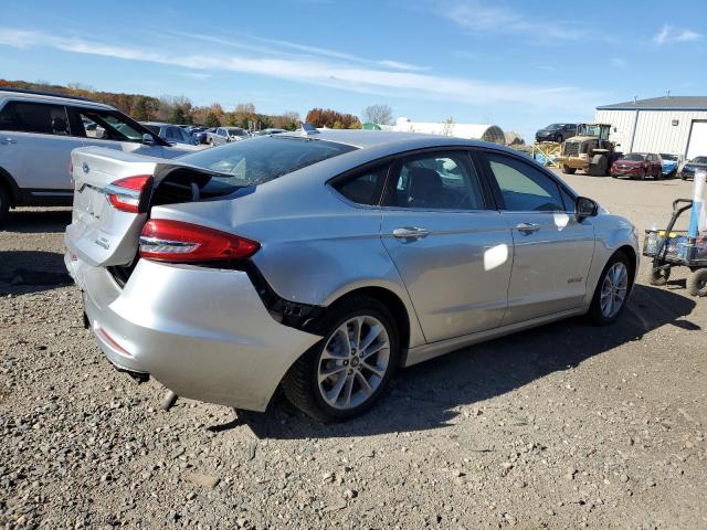 Photo 2 VIN: 3FA6P0LU9KR168281 - FORD FUSION SE 