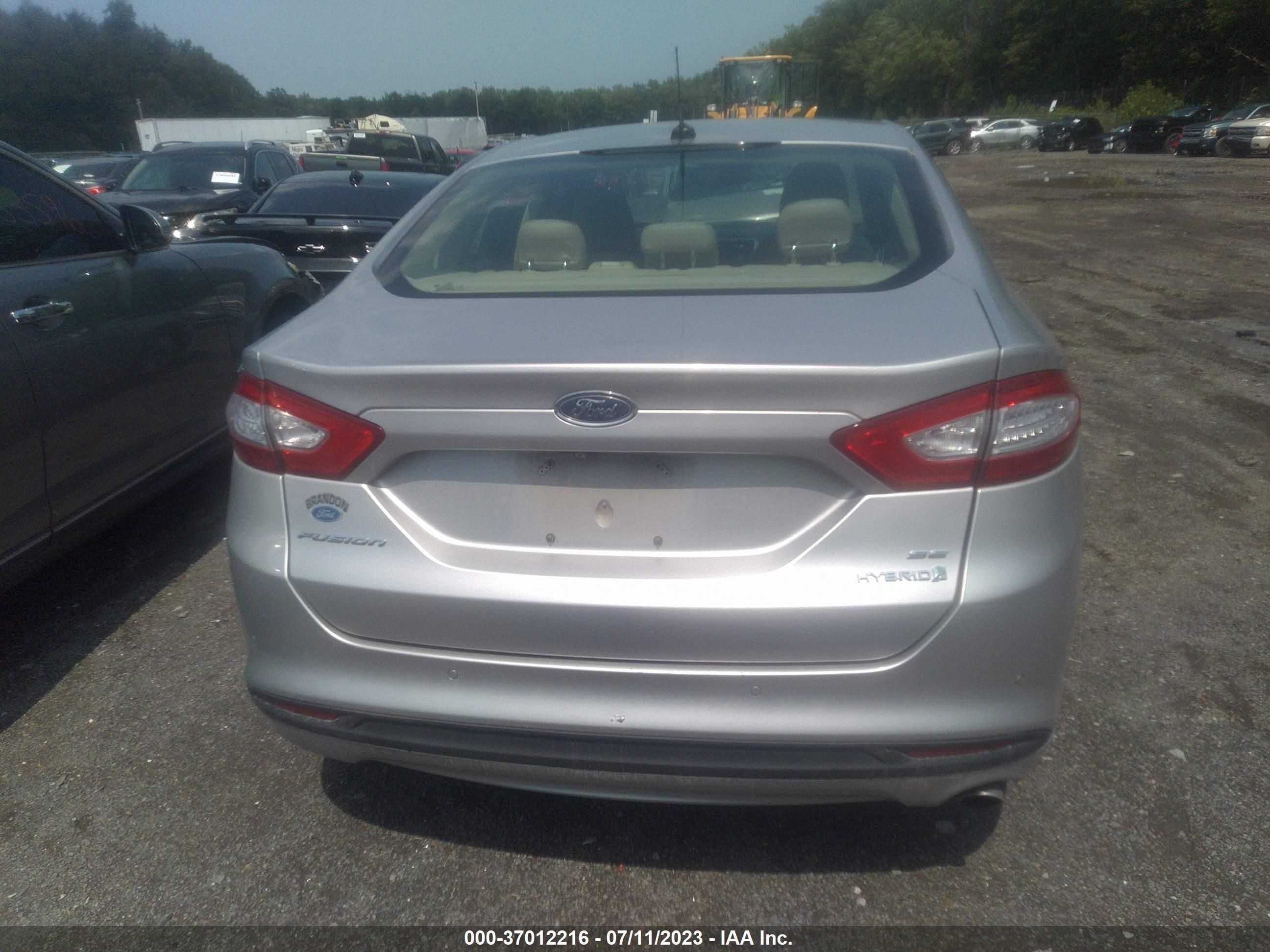 Photo 14 VIN: 3FA6P0LUXGR102460 - FORD FUSION 