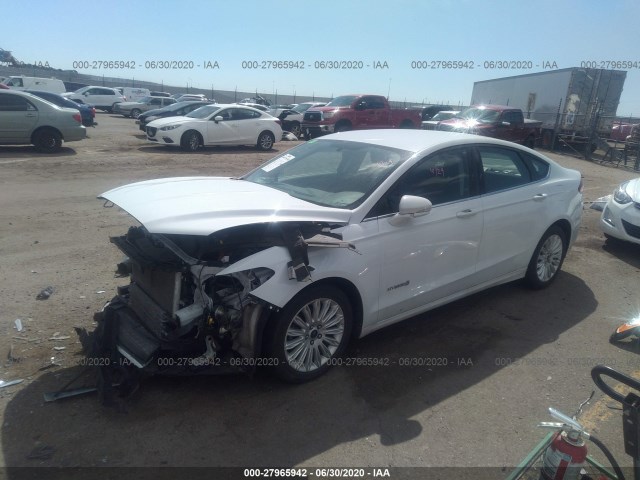 Photo 1 VIN: 3FA6P0LUXGR332970 - FORD FUSION 