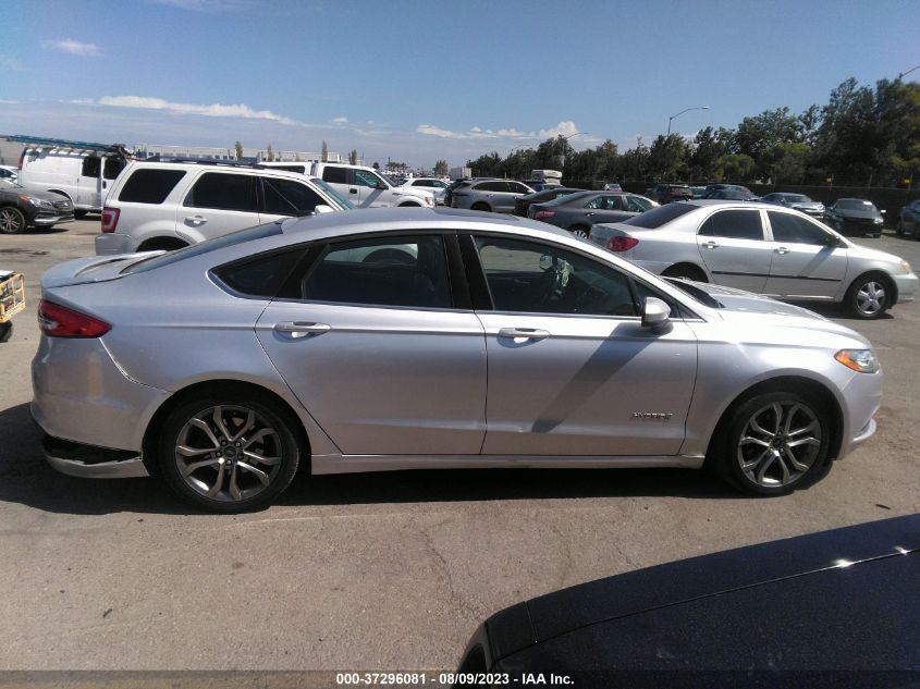 Photo 12 VIN: 3FA6P0LUXHR222485 - FORD FUSION 