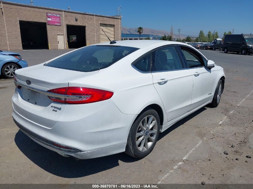 Photo 3 VIN: 3FA6P0LUXHR285179 - FORD FUSION 