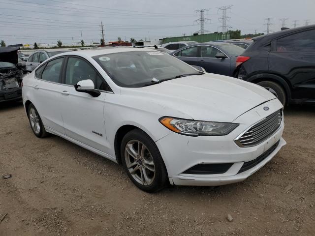 Photo 3 VIN: 3FA6P0LUXJR131352 - FORD FUSION SE 