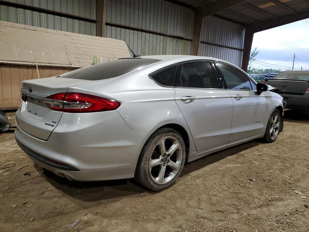 Photo 2 VIN: 3FA6P0LUXJR137264 - FORD FUSION 