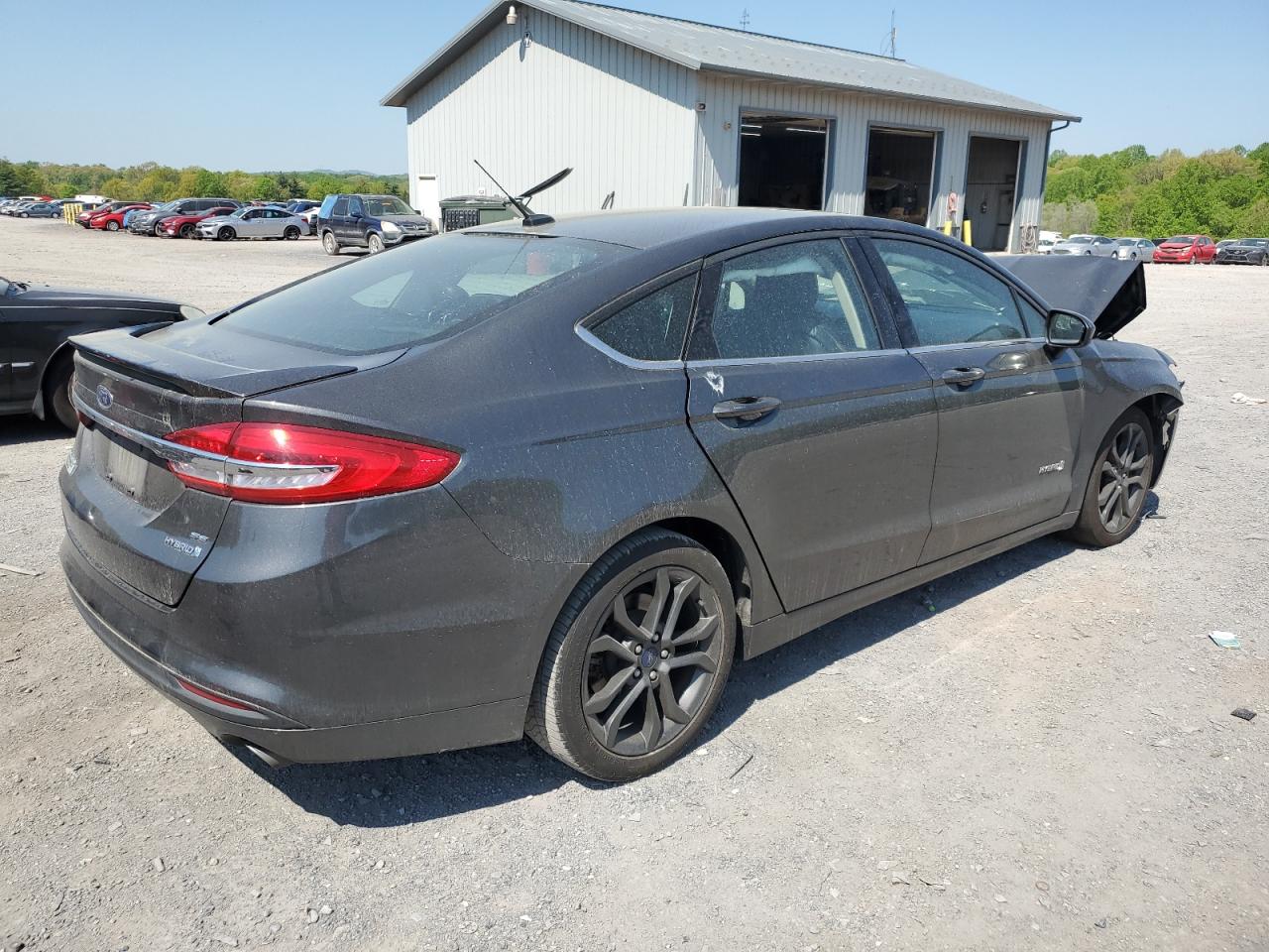 Photo 2 VIN: 3FA6P0LUXJR137538 - FORD FUSION 