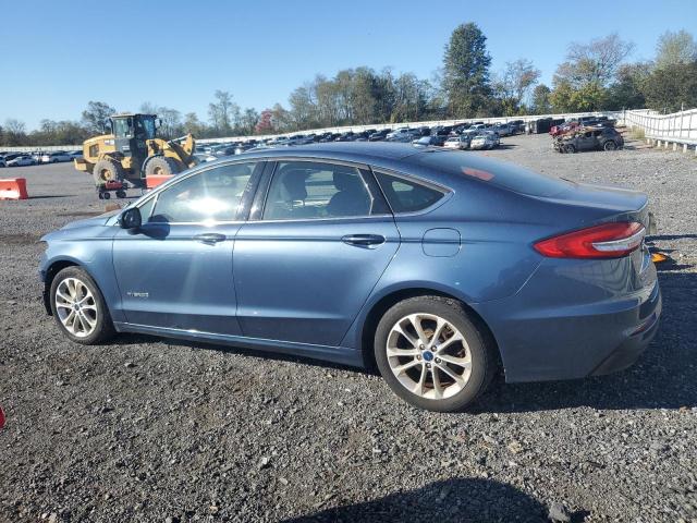 Photo 1 VIN: 3FA6P0LUXKR111460 - FORD FUSION SE 