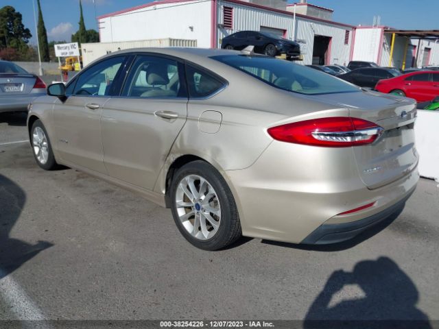 Photo 2 VIN: 3FA6P0LUXKR200249 - FORD FUSION HYBRID 