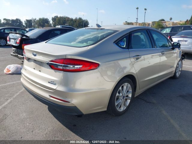 Photo 3 VIN: 3FA6P0LUXKR200249 - FORD FUSION HYBRID 