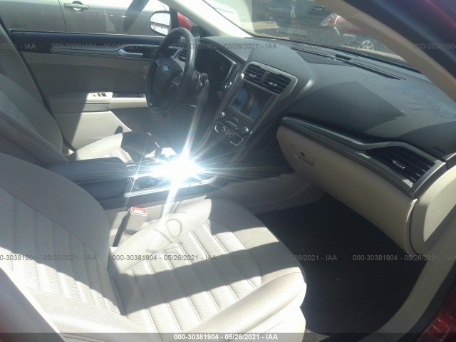 Photo 4 VIN: 3FA6P0LUXKR206262 - FORD FUSION HYBRID 