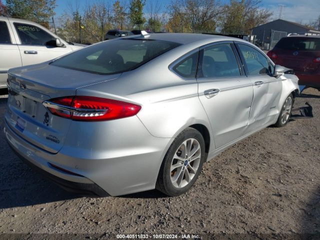 Photo 3 VIN: 3FA6P0MU3KR262381 - FORD FUSION 