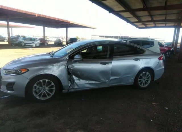 Photo 5 VIN: 3FA6P0MU5KR121263 - FORD FUSION HYBRID 