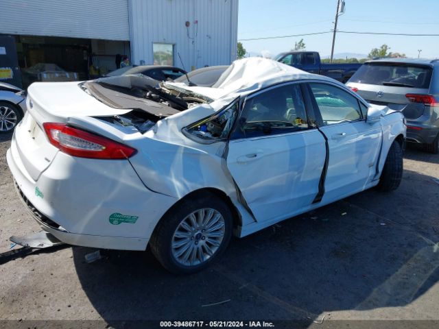 Photo 3 VIN: 3FA6P0PU1FR173684 - FORD FUSION ENERGI 