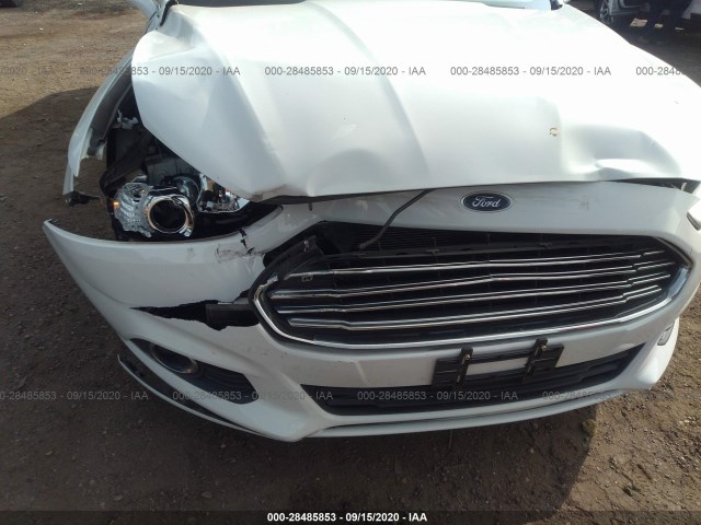 Photo 5 VIN: 3FA6P0PU1GR182628 - FORD FUSION ENERGI 