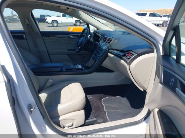 Photo 4 VIN: 3FA6P0PU1HR215628 - FORD FUSION 