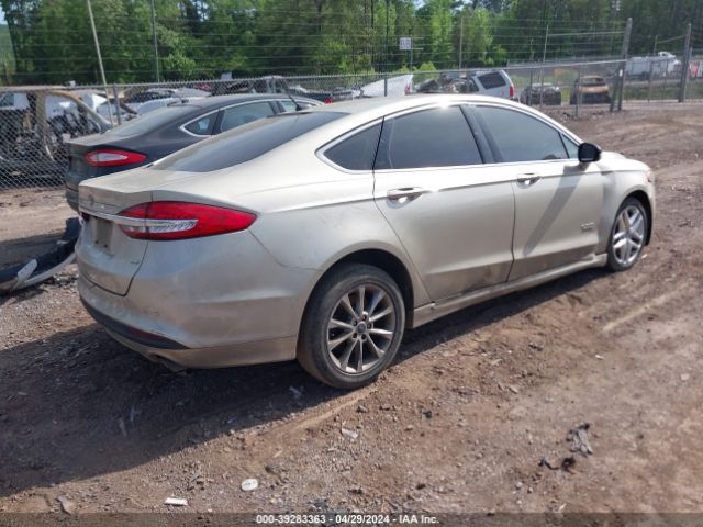 Photo 3 VIN: 3FA6P0PU1HR272850 - FORD FUSION ENERGI 