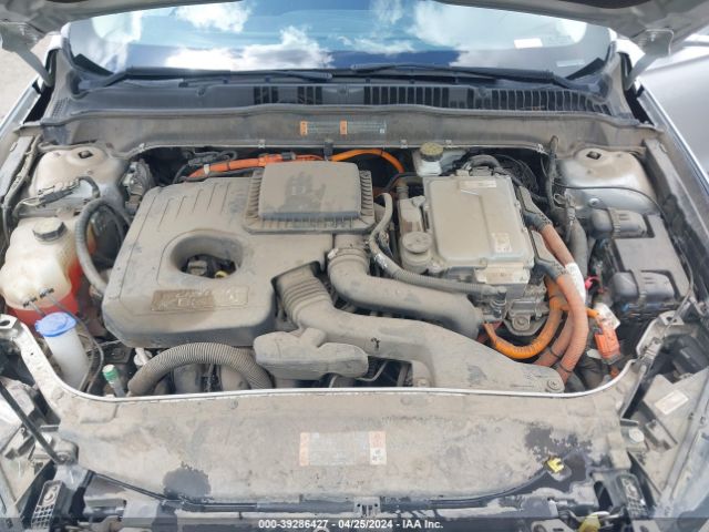 Photo 9 VIN: 3FA6P0PU1JR111078 - FORD FUSION ENERGI 