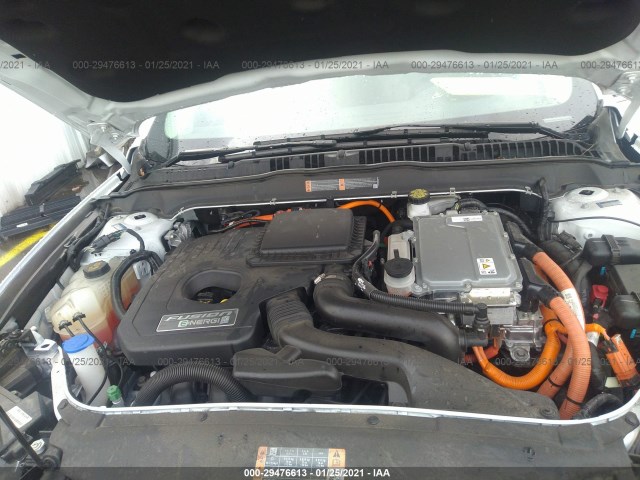 Photo 9 VIN: 3FA6P0PU1JR187125 - FORD FUSION 