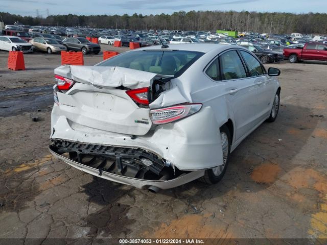 Photo 3 VIN: 3FA6P0PU2GR374950 - FORD FUSION ENERGI 