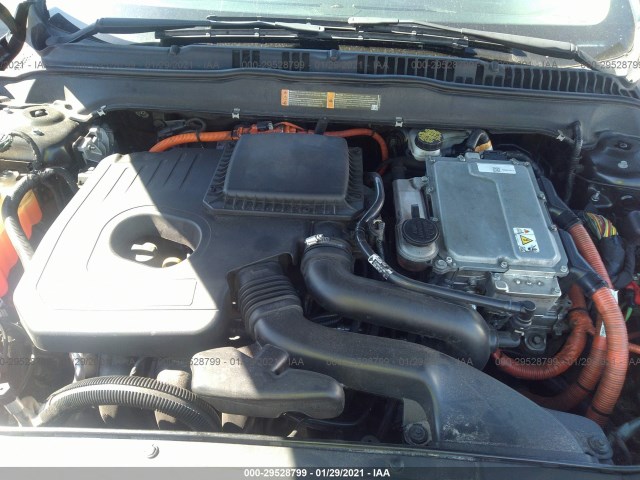 Photo 9 VIN: 3FA6P0PU3FR301245 - FORD FUSION ENERGI 