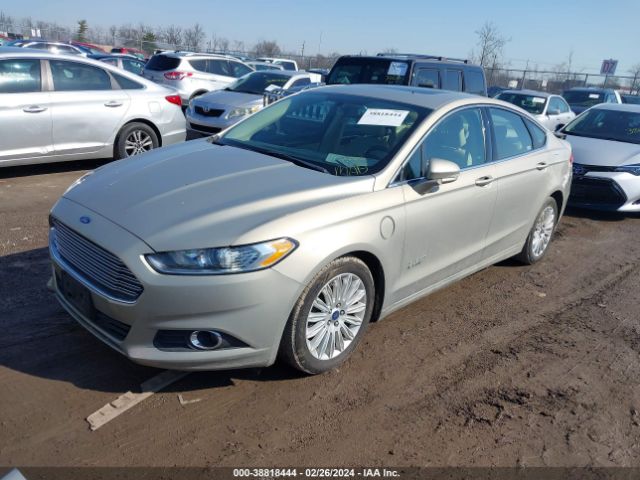 Photo 1 VIN: 3FA6P0PU3FR302735 - FORD FUSION ENERGI 