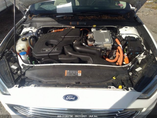 Photo 9 VIN: 3FA6P0PU3HR127969 - FORD FUSION ENERGI 