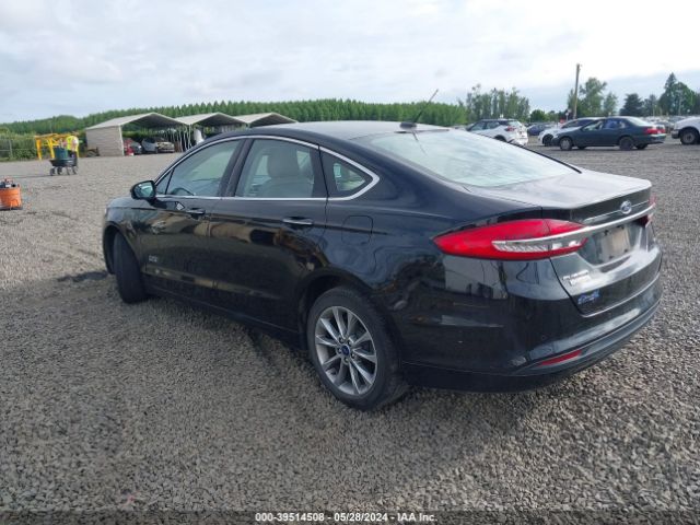 Photo 2 VIN: 3FA6P0PU3JR105752 - FORD FUSION ENERGI 